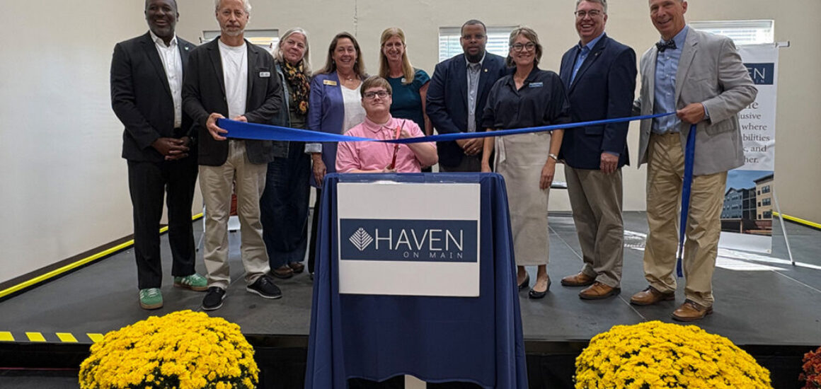 Haven on Main Ribbon Cutting_News_1200x800